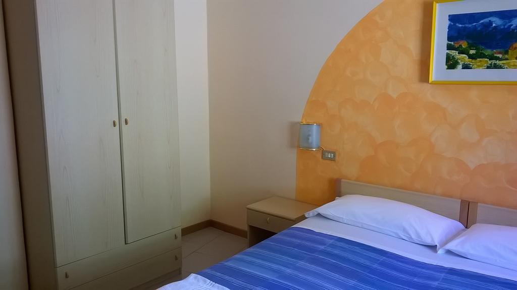 Hotel Panorama E Residence Tremosine Номер фото