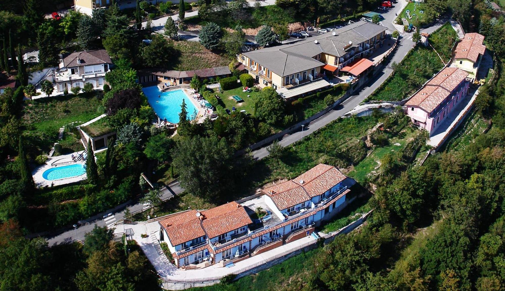 Hotel Panorama E Residence Tremosine Екстер'єр фото