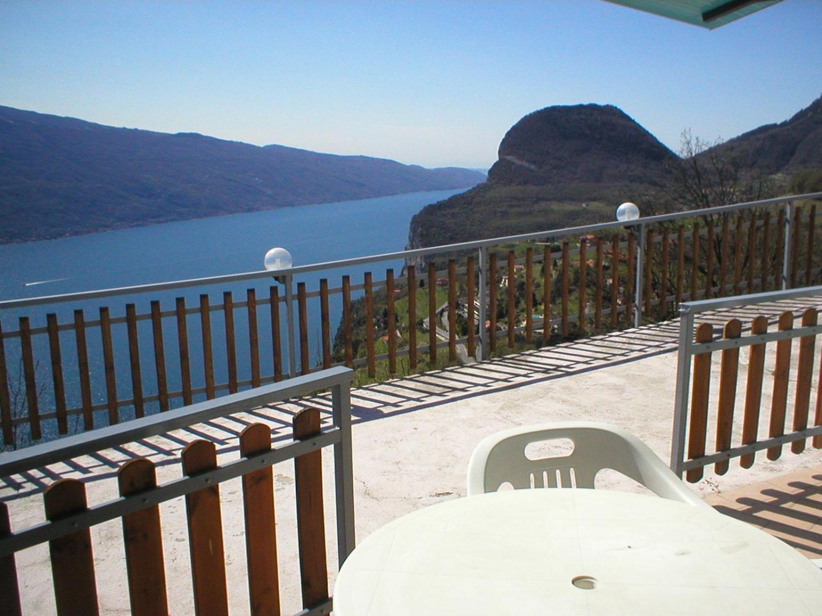 Hotel Panorama E Residence Tremosine Екстер'єр фото