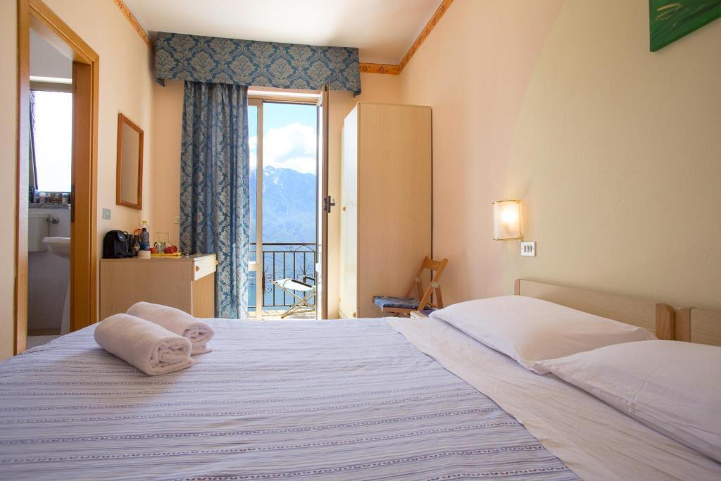 Hotel Panorama E Residence Tremosine Номер фото