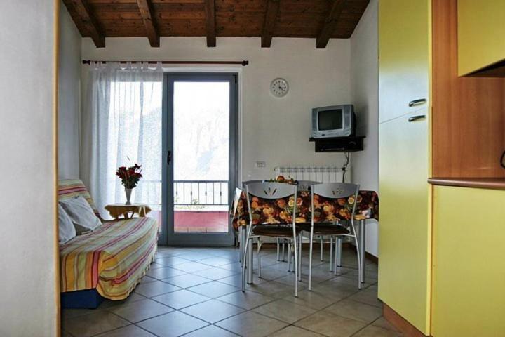 Hotel Panorama E Residence Tremosine Екстер'єр фото